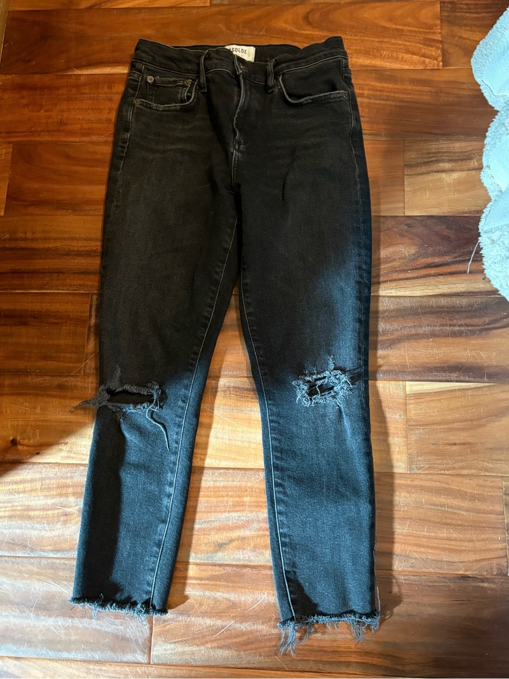 AGOLDE Sophie Black Distressed Skinny Jeans Size 26 Ripped Knees Raw Hem (1500)